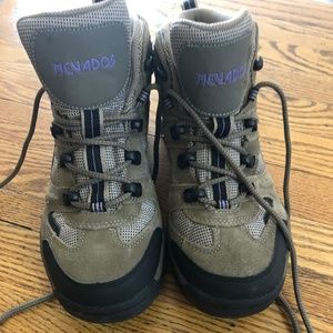 Nevados Women's Klondike Waterproof Hiking Boot